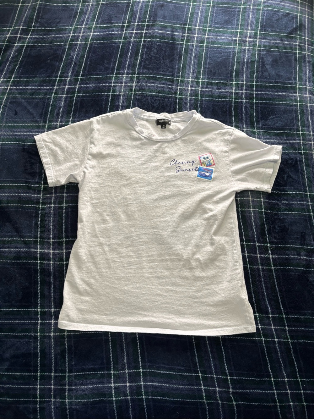 Baby blue stamp graphic baby tee w/front&back graphics.Size M.